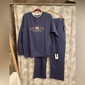 Pembrook women’s sweat suit